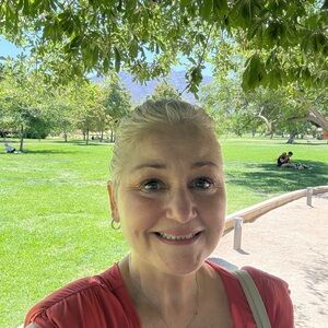 Meet your Posher, Eugenia